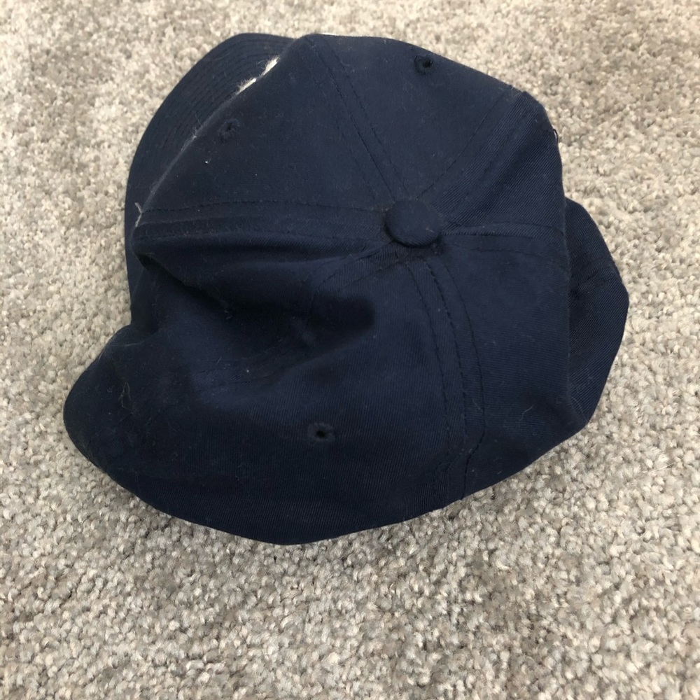 Hat - Picture 3 of 4